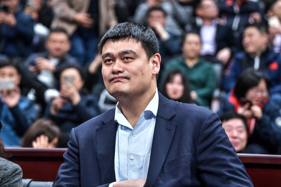 开云APP-杜兰特交易有变,7队参与!怪不得姚明携全家出现在休斯敦