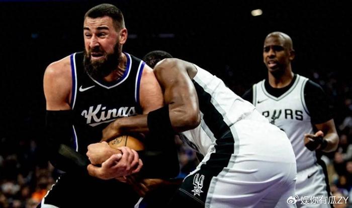 大当家报销，二当家也报销，连教练也报销了，这队又浪费了一赛季