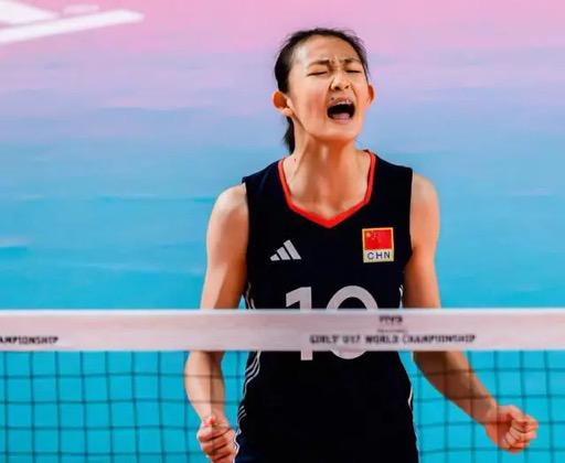 黄悦鑫身体条件太像朱婷,或成女排绝对核心!能否成为下一个巨星