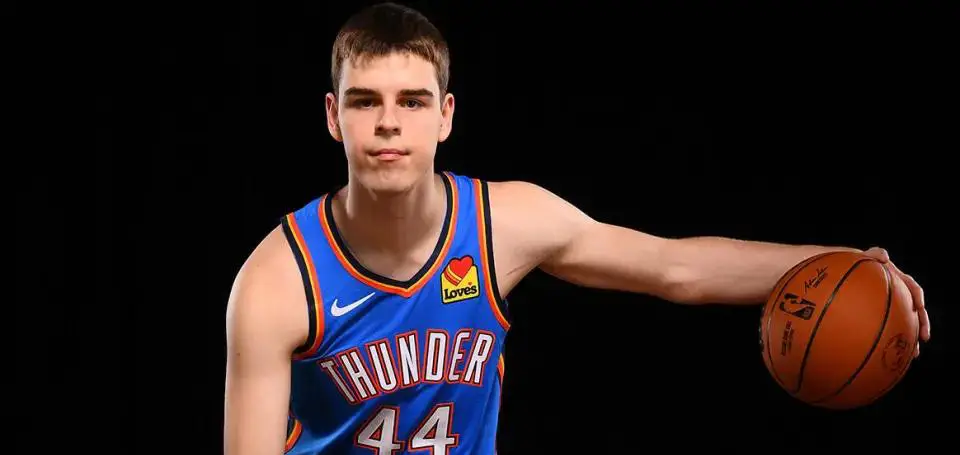 期待已久,雷霆天才后卫首秀惊艳,他曾是24届探花签的备选答案