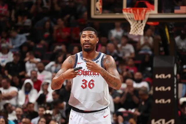 才31岁就沦为边角料！没本事非要当大哥 昔日硬汉2年变弃子