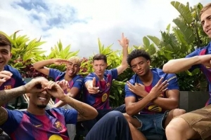 开云官网-销售火爆!巴萨新赛季主场球衣创下单日球衣销售纪录