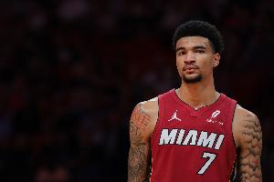 韦尔：休赛期我加强了技术&amp;变更强壮了 我想证明自己有统治力