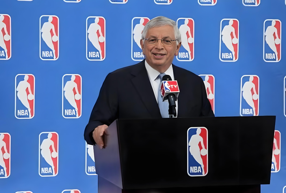 开云娱乐-阴阳合约！神秘代言！伦纳德的合约风暴！