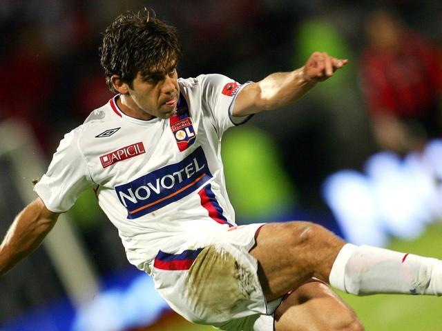 开云娱乐-谁是欧冠赛场上的任意球大师？攻入10球以上仅三人，C罗独占鳌头