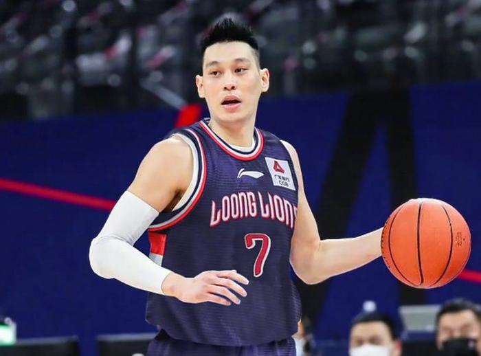 开云在线-经纪人揭秘林书豪离开CBA原因：感染新冠状态暴跌 隔离3个月打击巨大