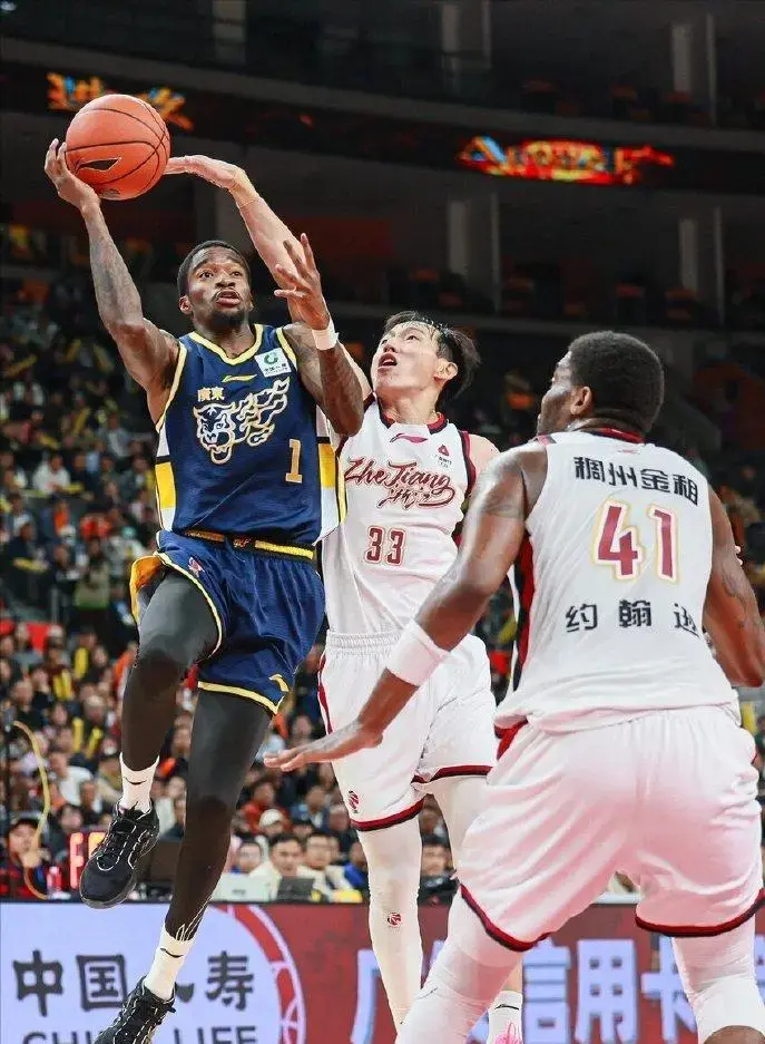 开云官网-萨姆纳和奎因已经把宏远当家！真心喜欢这里，希望带领广东夺冠|广东宏远|广东男篮|徐杰|深圳男篮|篮板_新浪体育_新浪新闻
