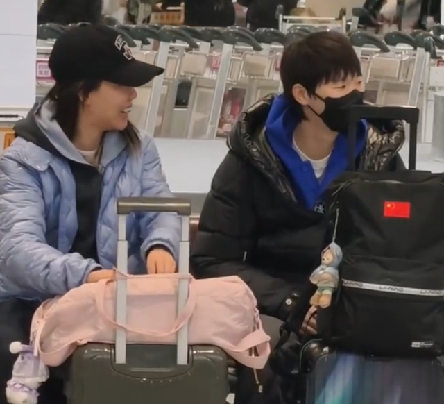 开云入口-王曼昱丢冠并无沮丧！抵达北京大方与球迷挥手 将登时尚杂志封面|WTT|陈幸同|韩莹|多哈|陈熠_新浪体育_新浪新闻