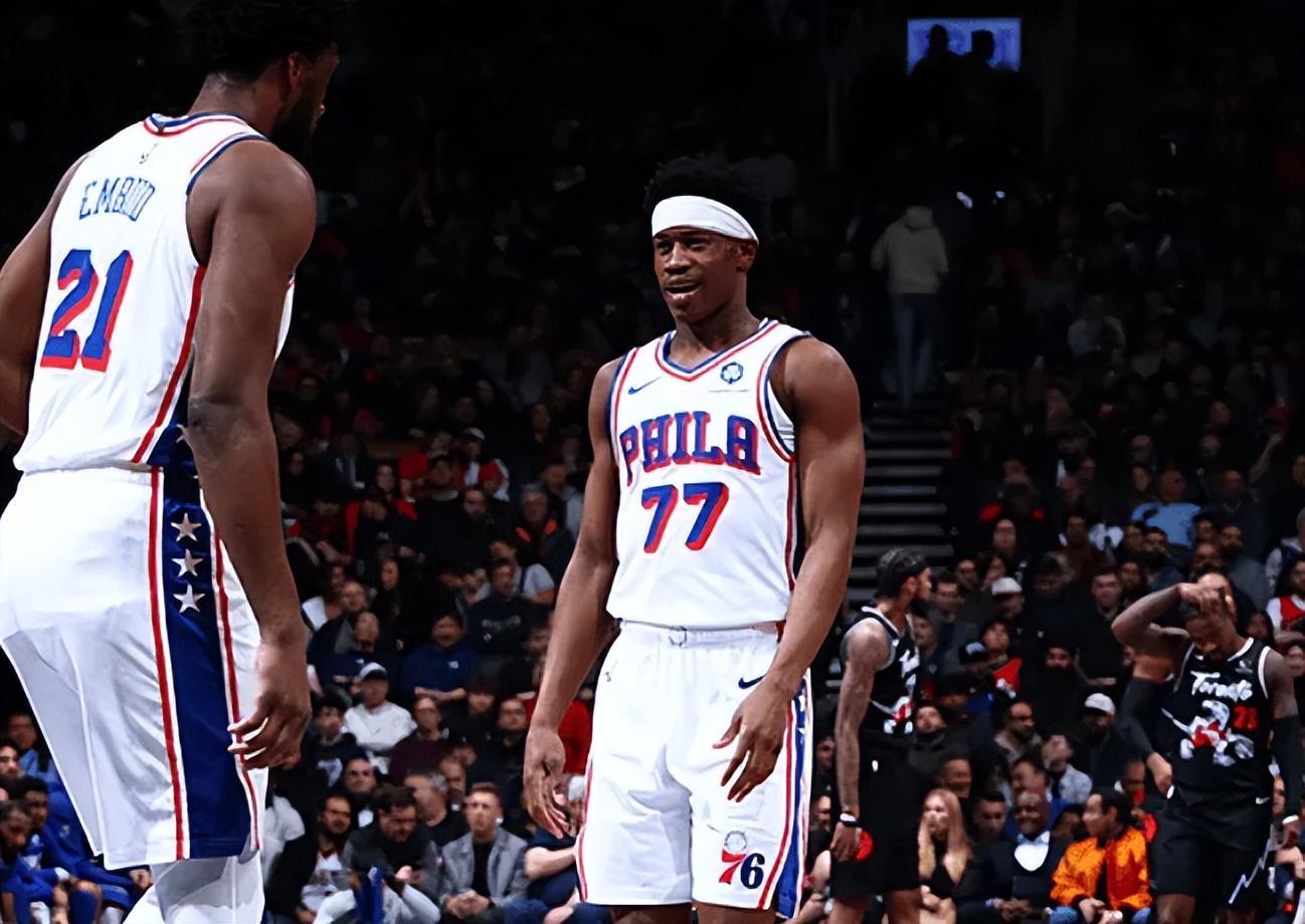 开云入口-33分惨案！76人复仇猛龙，恩比德7失误，马克西狂轰33+4 乔治划水
