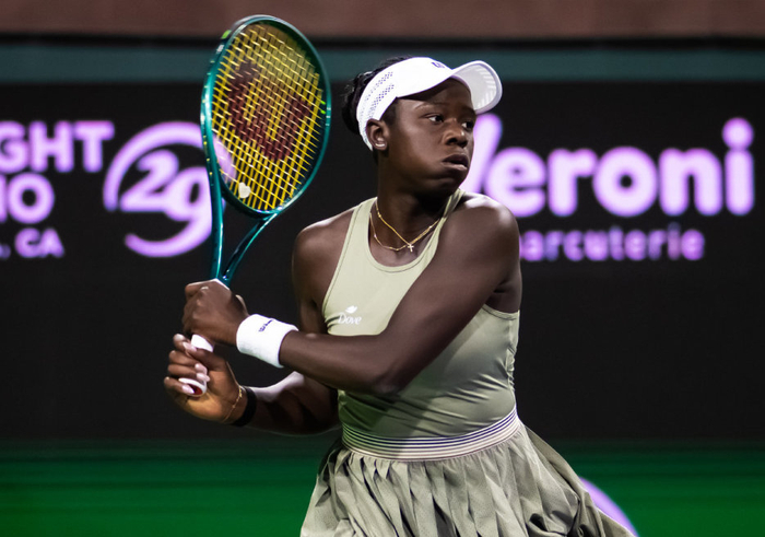 开云入口-辛纳力擒丰塞卡，德约落败自言肘部无碍，阿尼娃遭加新星横扫|大师赛|体育比赛|球员|名将|德约科维奇_新浪体育_新浪新闻