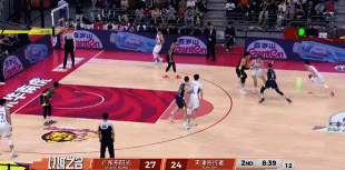 开云在线-菜鸡互啄!鬼才杜锋奇葩怪阵激活胡明轩,末节导演20-7逆转天津