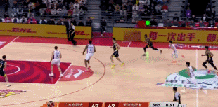 开云在线-菜鸡互啄!鬼才杜锋奇葩怪阵激活胡明轩,末节导演20-7逆转天津