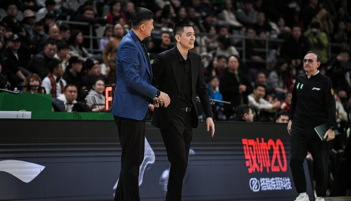 开云在线-还在挽留！辽媒曝杨鸣回沈去了俱乐部 他若走谁合适执教辽篮？