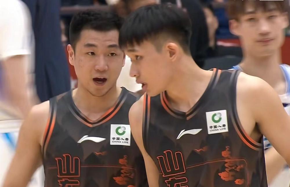 开云在线-山东男篮24分大胜,高诗岩单节15分,鲍威尔29+8陈林坚12分!