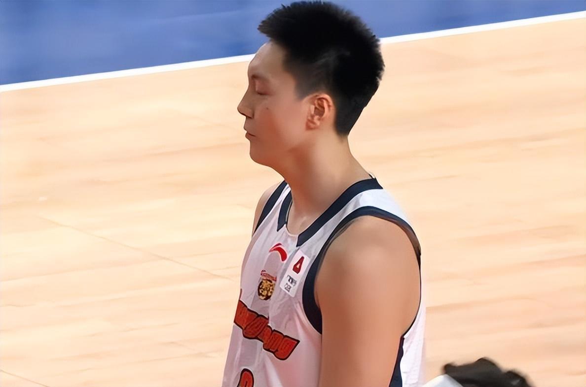 开云-全明星MVP0分，三分赛冠军投不进三分球，杜锋一手好牌打得稀碎