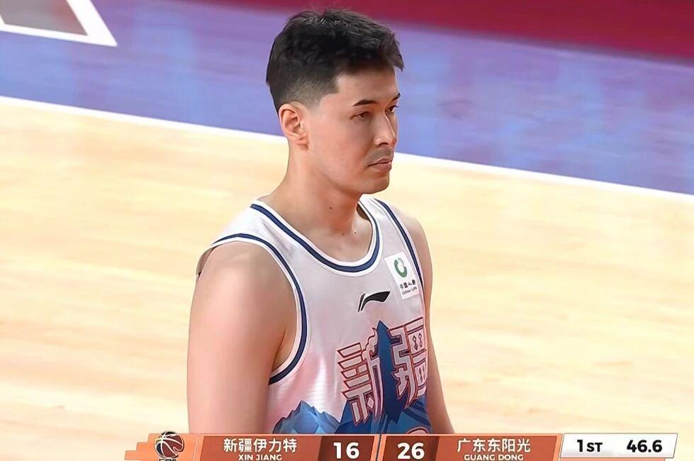 开云官网-18分大逆转！广东男篮2分惜败新疆，胡明轩失绝杀萨林杰正负值-24