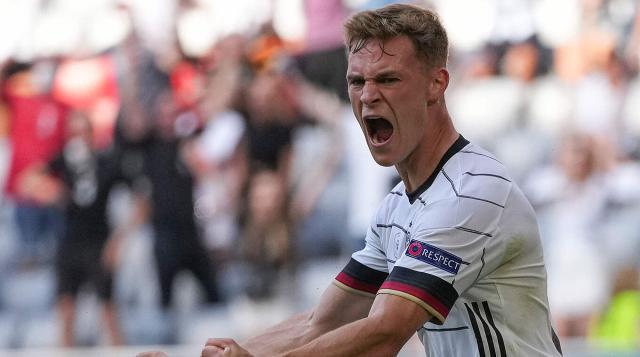 60分钟变身“戈神斯”！勒夫赌对了这件真蓝黑大杀器