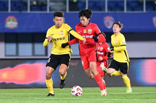 开云APP-揭秘海港“新”丁：两年前就与蒯纪闻齐名的小锋霸